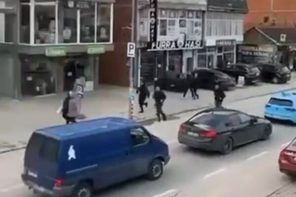 Qëndra e Podujevës tronditet: Qëlloi me “AK-47”, policia në ndjekje të të dyshuarit