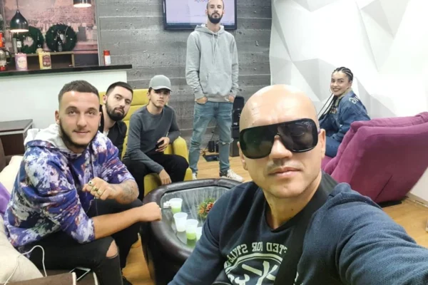 Akuza të forta pas diss-it: Met Elshani shpërthen ndaj Mozzik-ut