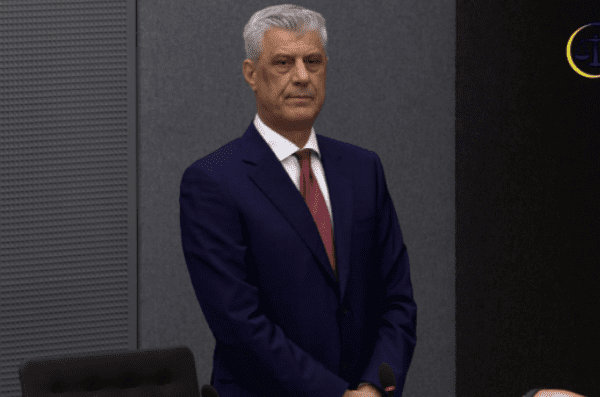 Hashim Thaçi deklarohet i pafajshëm në Hagë – Reagon pas aktakuzës për ndërhyrje në drejtësi!