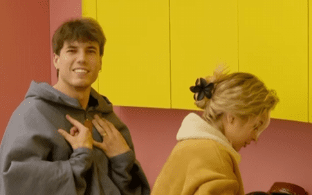 Detaji që ‘çmendi’ fansat: Elijona shfaqet me xhupin e Klodit pas BBVK4