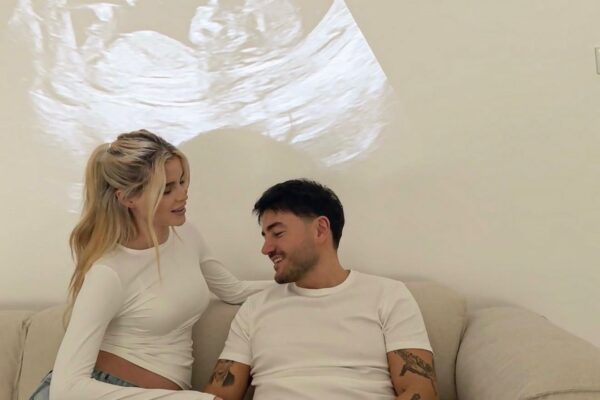 Ardian Bujupi bëhet baba për herë të parë