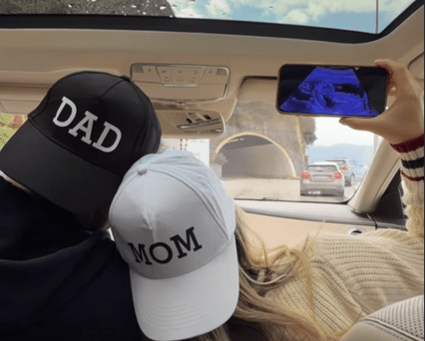 Ish-konkurrentja e Për’puthen bëhet nënë për herë të parë