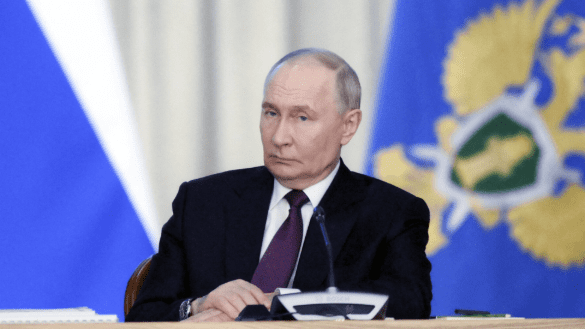 Putin mesazh të fortë Iranit: “Jemi partner i besueshëm” – akuza për ndihmë ushtarake ndezin alarmin