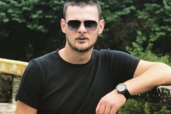 Tragjike: Vdes nipi i gjeneralit Agim Çeku pas aksidentit me motor katërrotësh