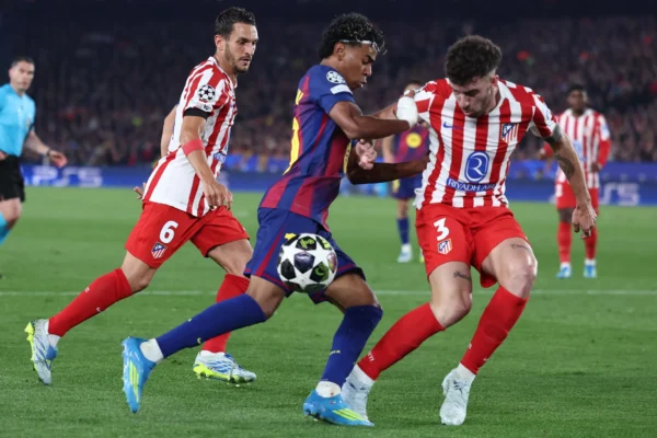 Barcelona kërkon përmbysje të madhe në Madrid – Atletico me një këmbë në Gjysmefinale