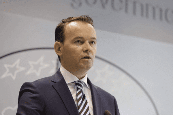 “DREJTËSIA FOLI!” – Faton Peci fiton betejën me LDK-në dhe paralajmëron përballje në gjykatë