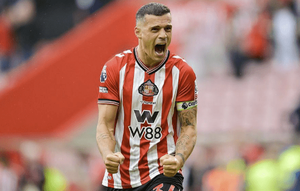 Xhaka “shpërthen” në Premier League! Sunderland mposht Tottenhamin, debutim i hidhur për De Zerbin