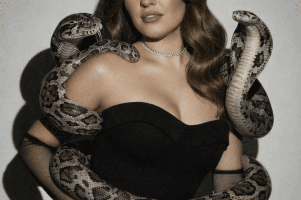 “Më thanë që më mbaroi jeta” – Sara Karaj rrëfen të vërtetën për t’u bërë nënë në moshë të re