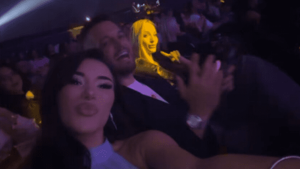 Selin kapet në koncert pa Gimbon në krah , ai reagon menjëherë!