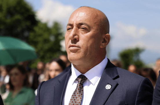 Haradinaj “godet” qeverinë: paga s’mbulon as jetesën, të rinjtë po largohen