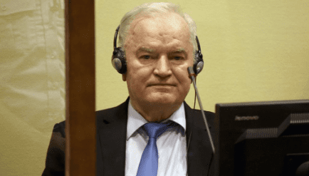 Ratko Mladić në gjendje të rëndë? Dyshohet për goditje në tru në Hagë