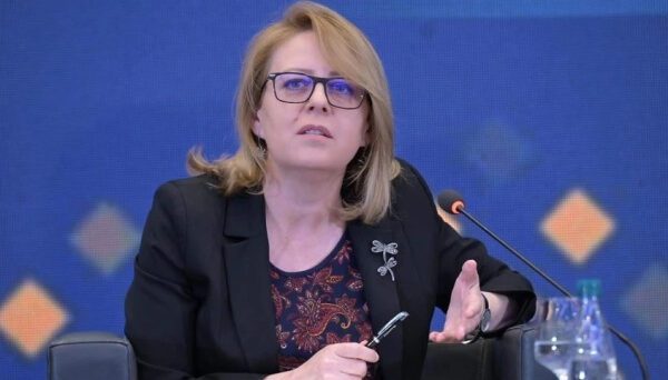 Bajrami: Kurti po tenton blerje votash me para të shtetit