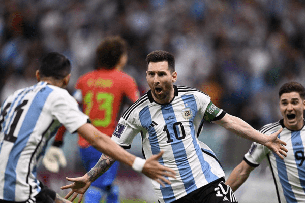 Messi shkëlqen me “hat-trick”, Argjentina e nis me fitore mbrojtjen e titullit të botës